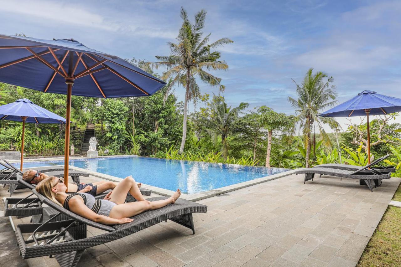 Bb Resort Villa And Spa Batumadeg ภายนอก รูปภาพ