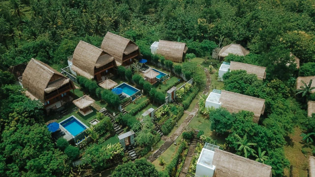 Bb Resort Villa And Spa Batumadeg ภายนอก รูปภาพ
