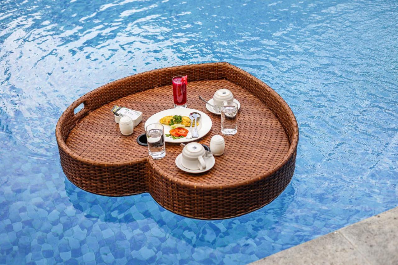 Bb Resort Villa And Spa Batumadeg ภายนอก รูปภาพ