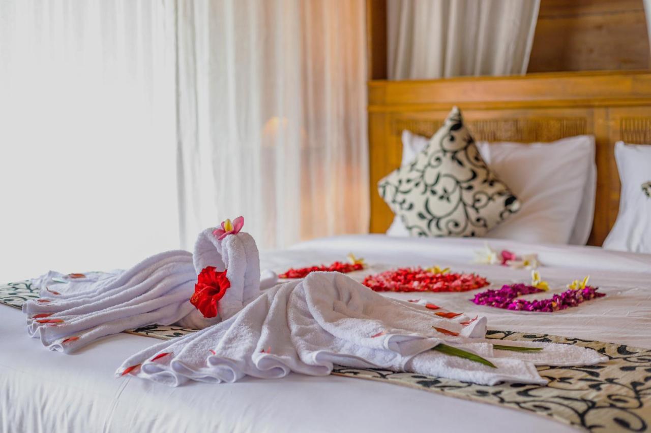 Bb Resort Villa And Spa Batumadeg ภายนอก รูปภาพ
