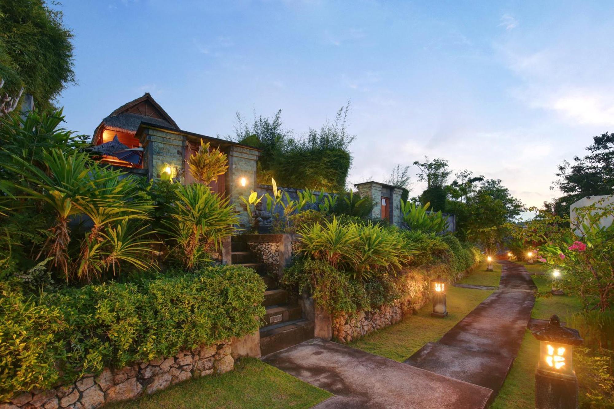 Bb Resort Villa And Spa Batumadeg ภายนอก รูปภาพ