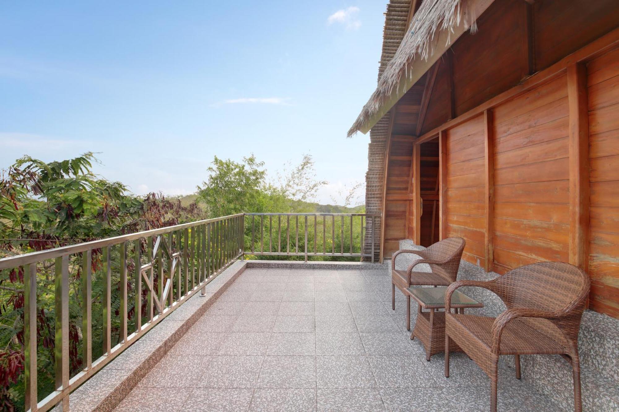 Bb Resort Villa And Spa Batumadeg ภายนอก รูปภาพ