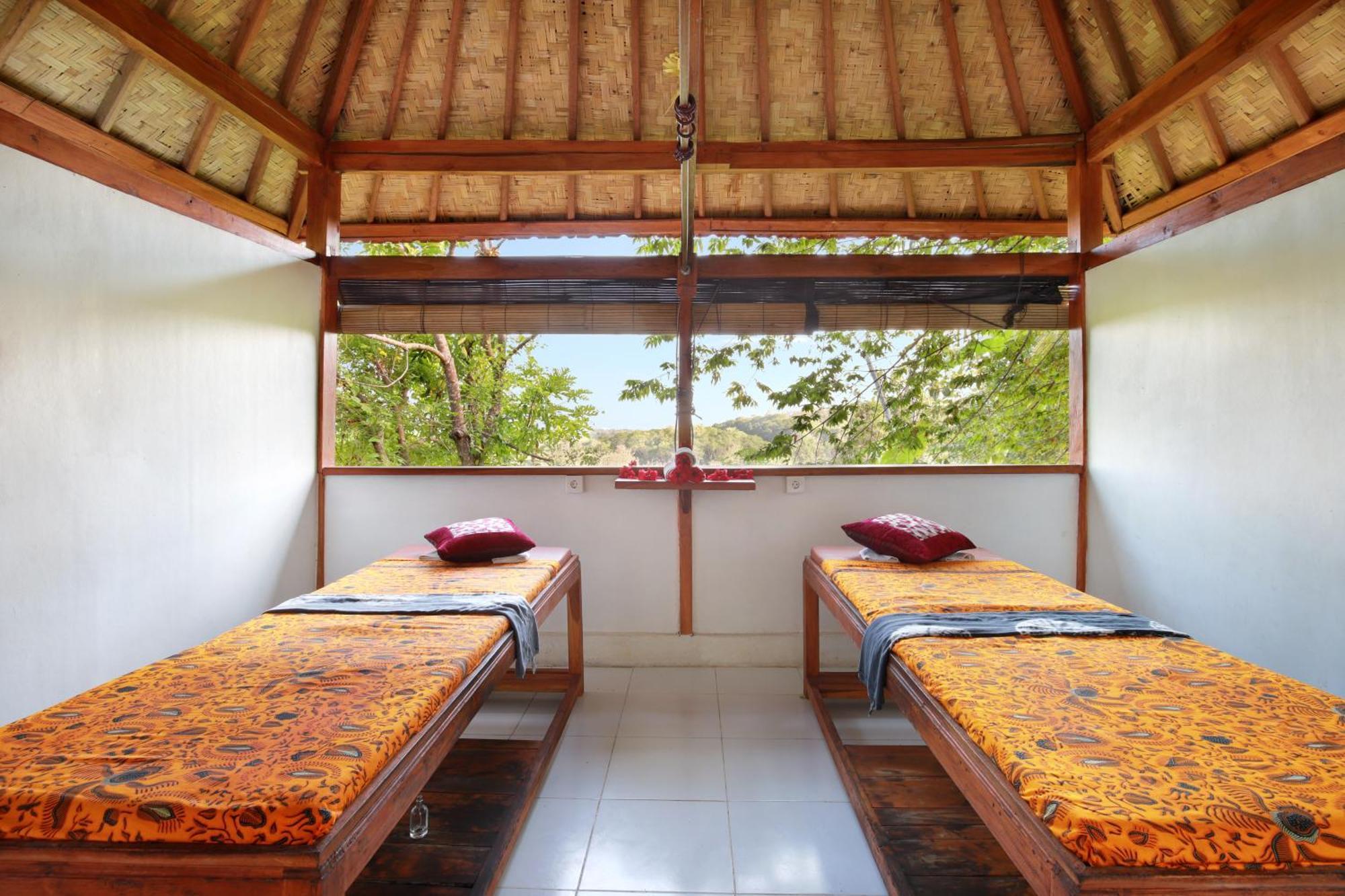 Bb Resort Villa And Spa Batumadeg ภายนอก รูปภาพ