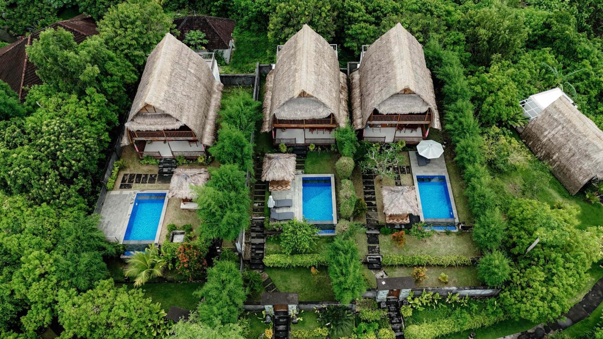 Bb Resort Villa And Spa Batumadeg ภายนอก รูปภาพ